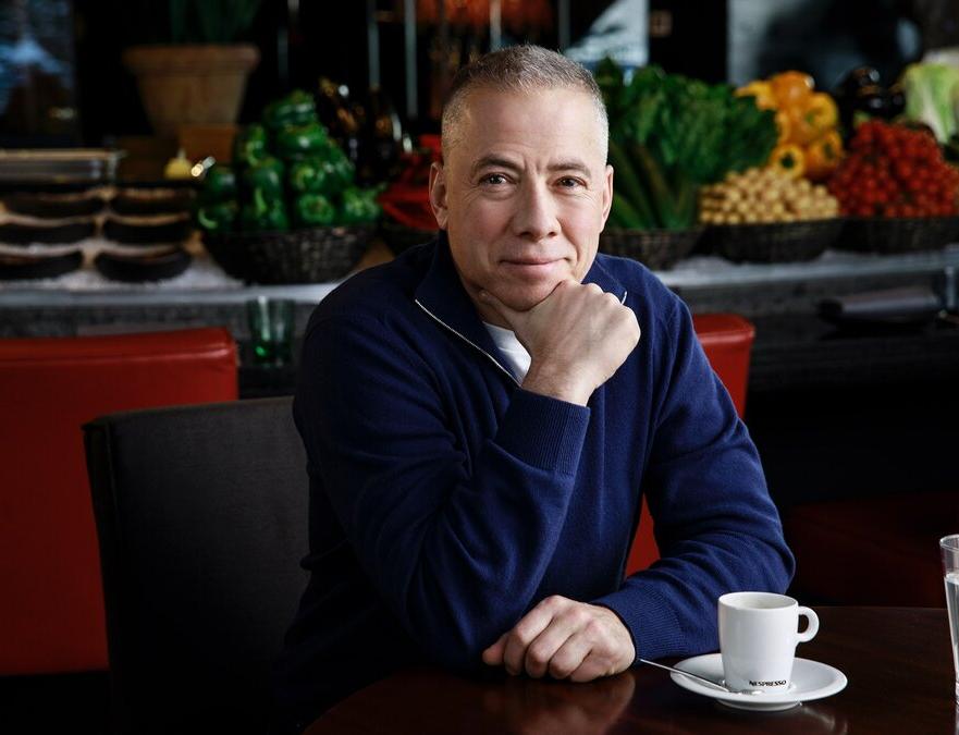 Аркадий Новиков